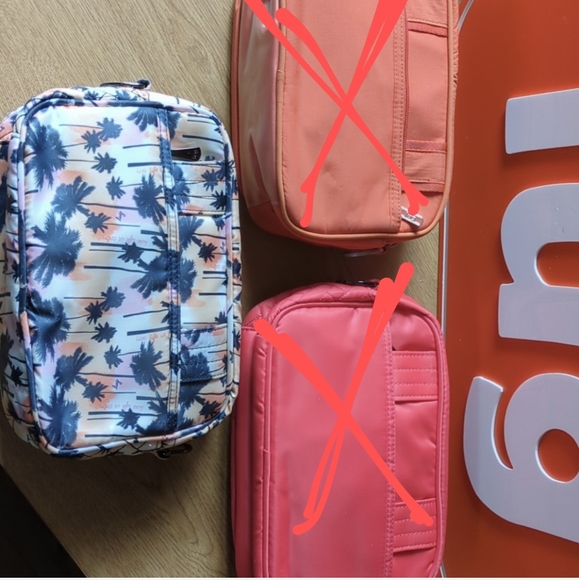 UNABLE TO DELETE, NONE LEFT Lug Carousels - Picture 2 of 5